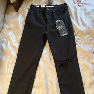 Levi’s 724 High Rise Straight Crop Jeans